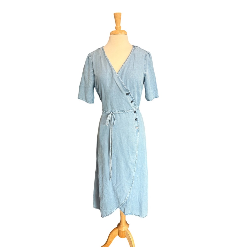 GAP Dress Medium Tall Blue Lyocell Denim Look Side Button Wrap Midi Short Sleeve